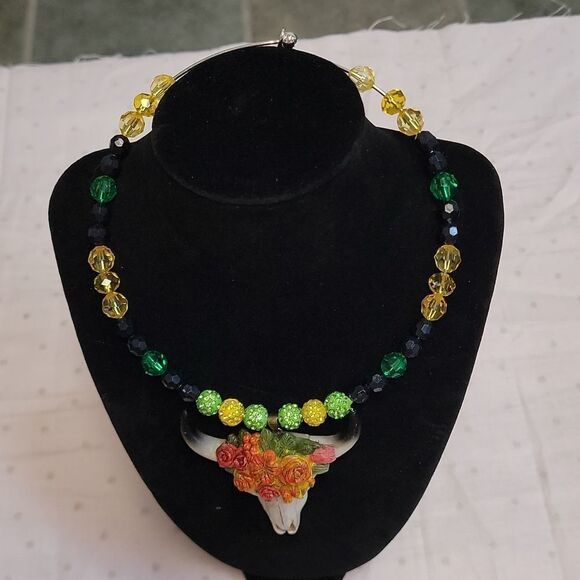 Handmade Beaded Necklace/Choker with Multi Colored Flowers on Cow Skull Pendant - Picture 3 of 8